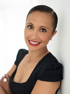 Aude Mama Ayliffe - Thérapeute - Coach Aude Mama Ayliffe - Thérapeute - Coach